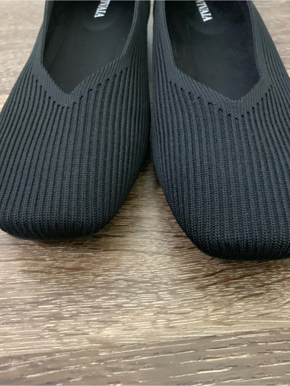 Vivaia Black Square-Toe V-Cut Flats Margot 2.0 39 - Picture 4 of 7